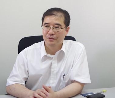 星野靖裕 hoshino_yasuhiro.jpg