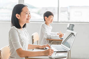 GIGAスクール構想における課題とは？端末の故障や管理方法はどうするべきか